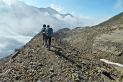 Abstieg Richtung Gitschenhörelihütte.